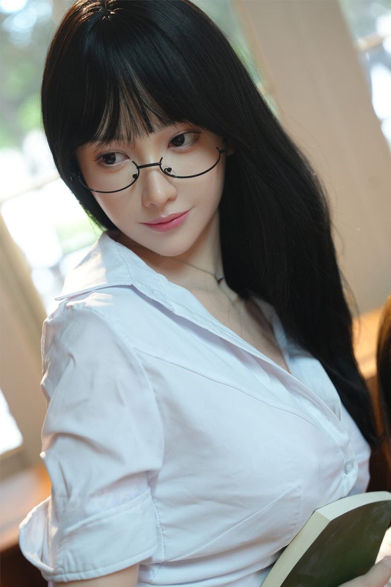 Picture of Jiusheng Doll | 160cm/5ft3 E-cup Silicone Sex Doll – Eimi
