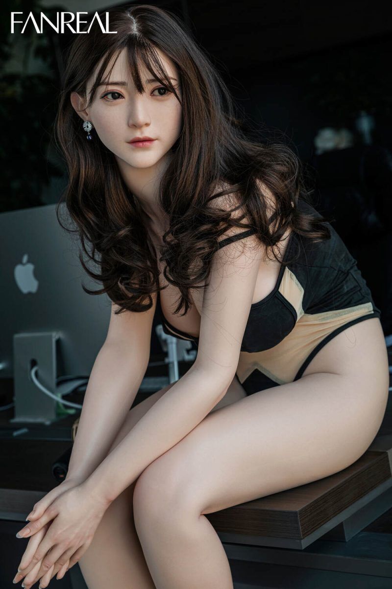 Picture of FanReal Doll 159cm/5ft3 G-cup Silicone Sex Doll – Xue