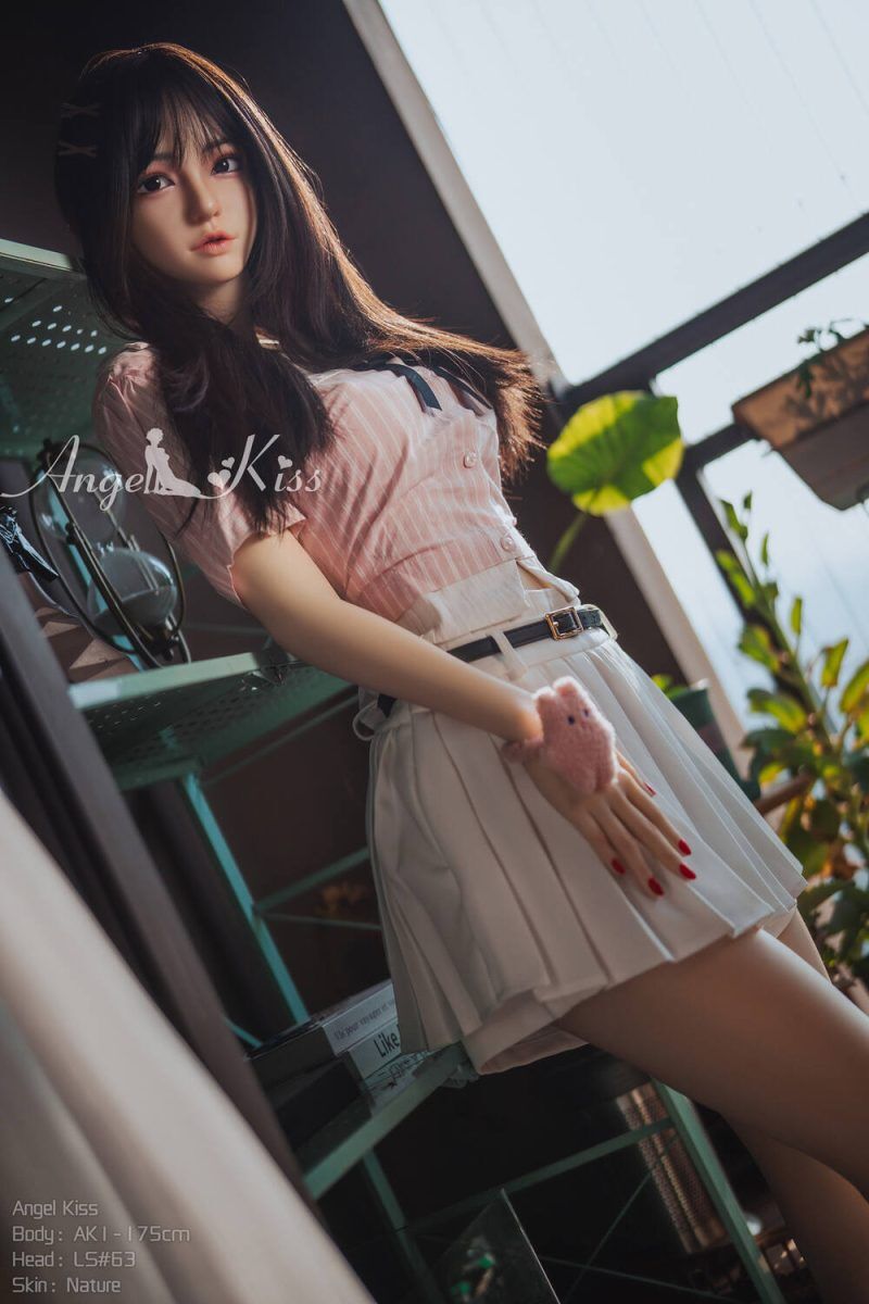 Picture of Angelkiss Doll | 175cm/5ft9 D-cup Silicone Sex Doll – Susie Pearson