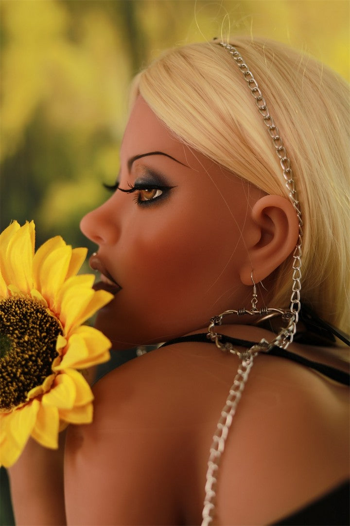 Picture of Renata: Cos Doll Sex Doll