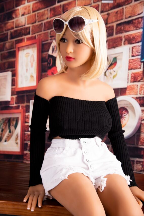 Picture of Evelin - Sunglasses Girl Sex Doll - 140cm/4ft7