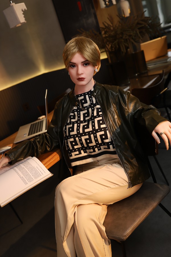 Picture of Blonde BBW Sex Doll Imogen 158cm #C37