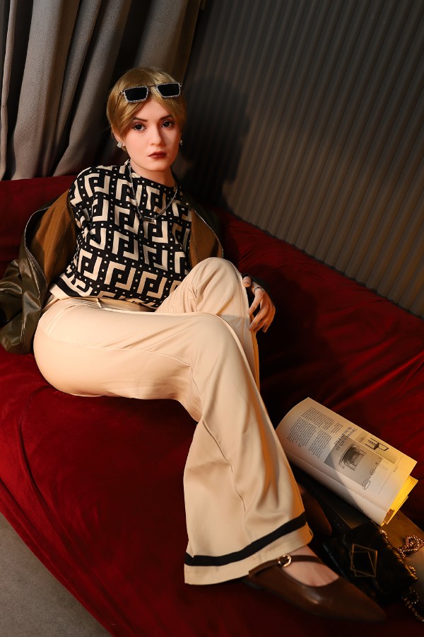 Picture of Blonde BBW Sex Doll Imogen 158cm #C37