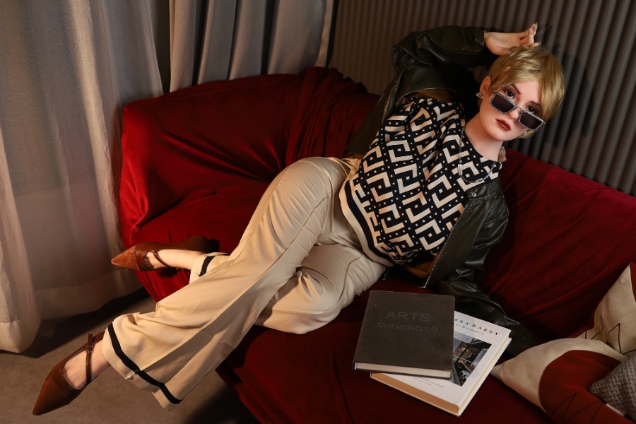 Picture of Blonde BBW Sex Doll Imogen 158cm #C37