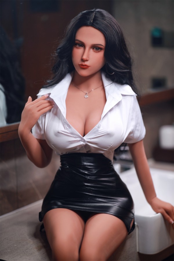 Picture of Mature Big Boobs Sex Doll Elara 156cm