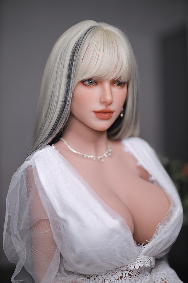 Picture of Beautiful European Mature Sex Doll Louise 158cm