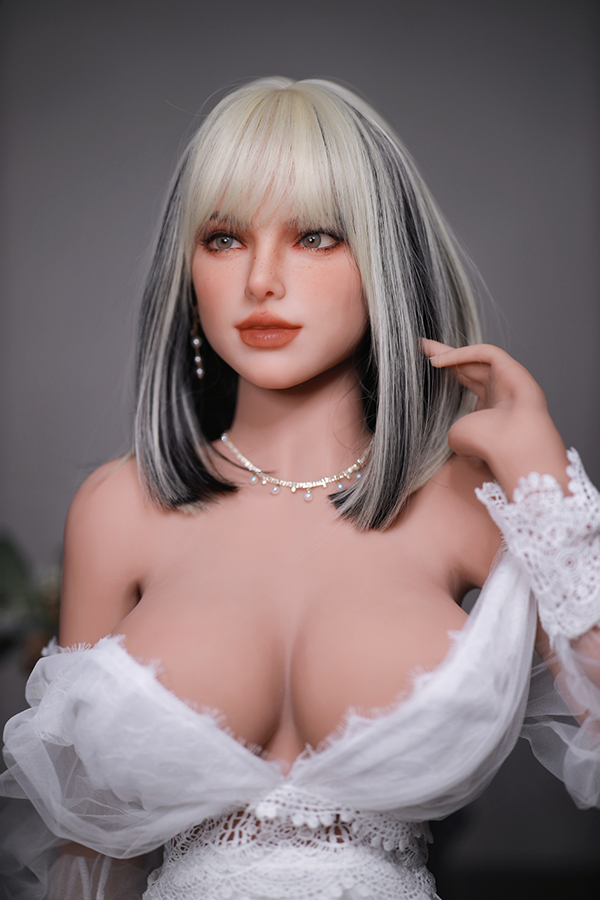 Picture of Beautiful European Mature Sex Doll Louise 158cm