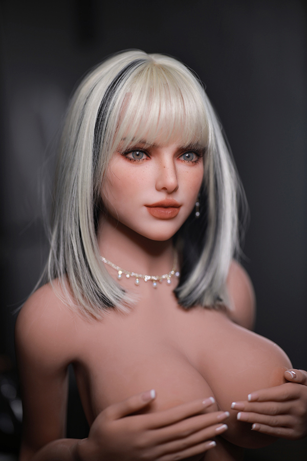 Picture of Beautiful European Mature Sex Doll Louise 158cm