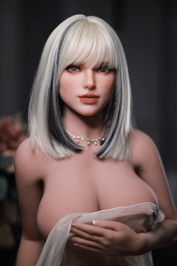 Picture of Beautiful European Mature Sex Doll Louise 158cm