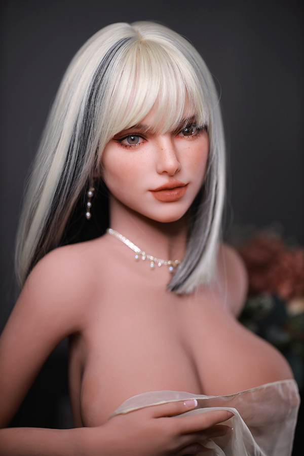 Picture of Beautiful European Mature Sex Doll Louise 158cm