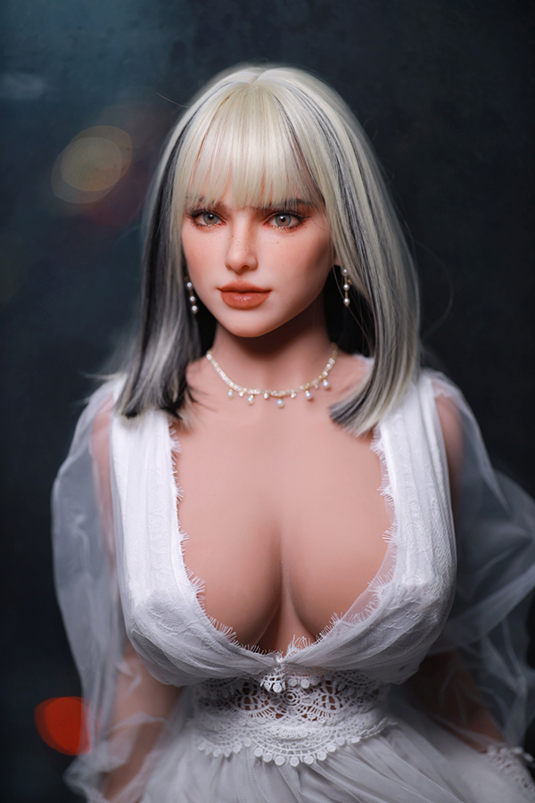 Picture of Beautiful European Mature Sex Doll Louise 158cm