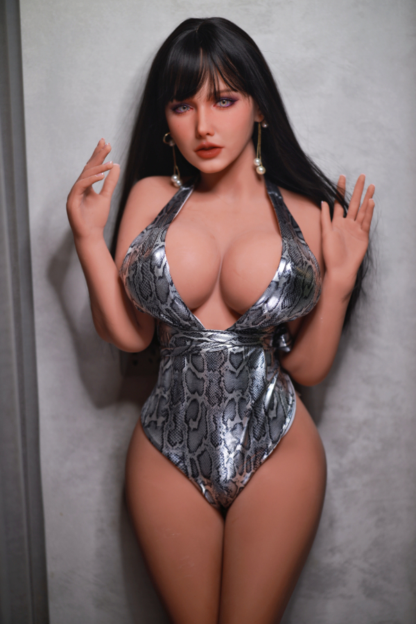 Picture of Realistic Latina Mature Sex Doll Anthea 156cm