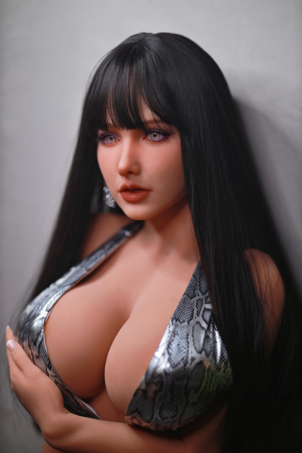Picture of Realistic Latina Mature Sex Doll Anthea 156cm