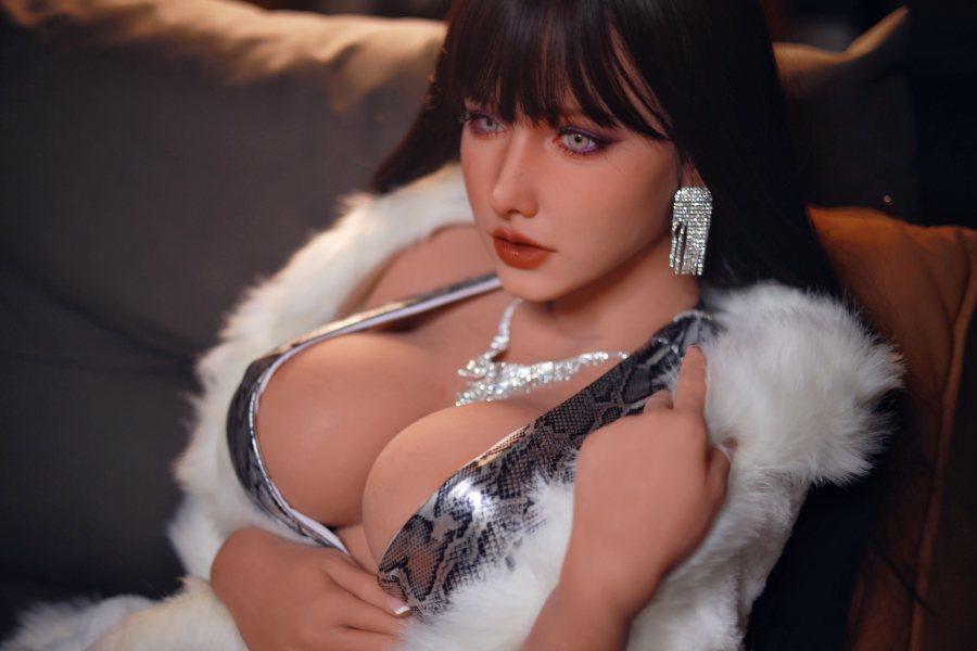 Picture of Realistic Latina Mature Sex Doll Anthea 156cm