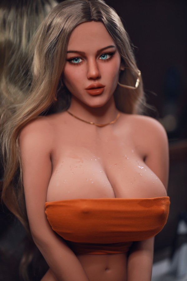Picture of European Mature Big Boobs Sex Doll Zephyra 156cm