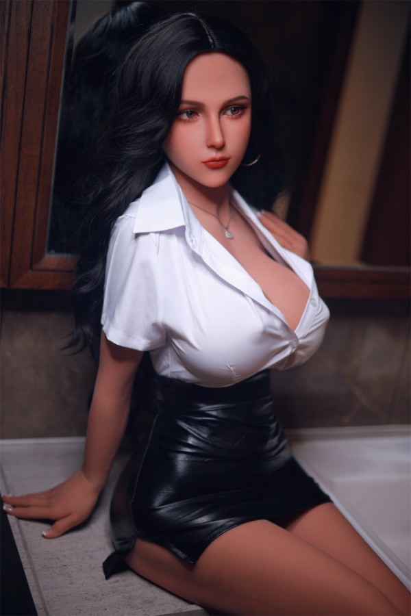 Picture of Mature Big Boobs Sex Doll Elara 156cm