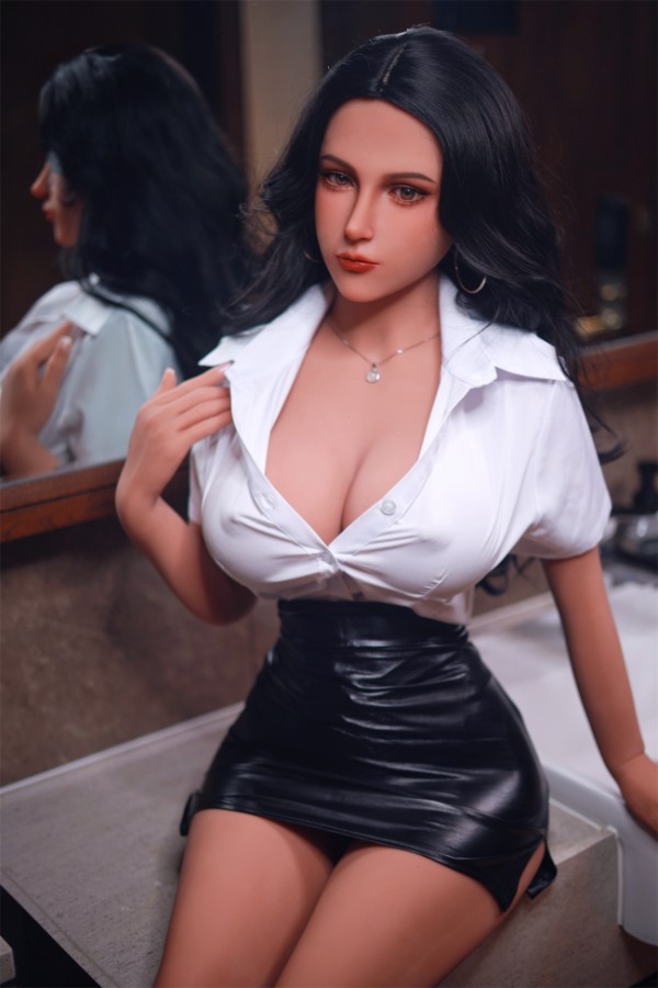 Picture of Mature Big Boobs Sex Doll Elara 156cm