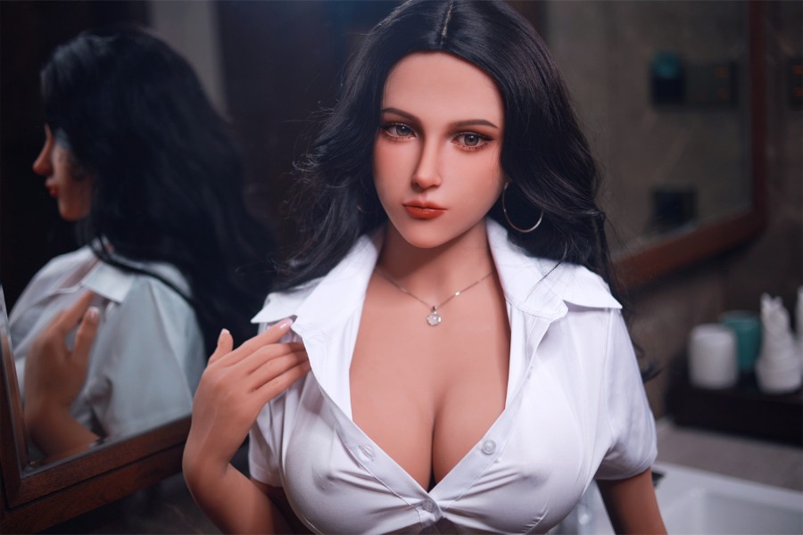 Picture of Mature Big Boobs Sex Doll Elara 156cm