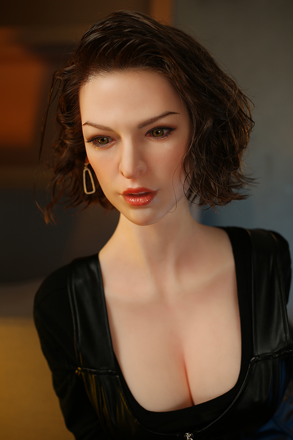 Picture of Resident Evil Cos Silicone Head Sex Doll Milla Jovovich 166cm