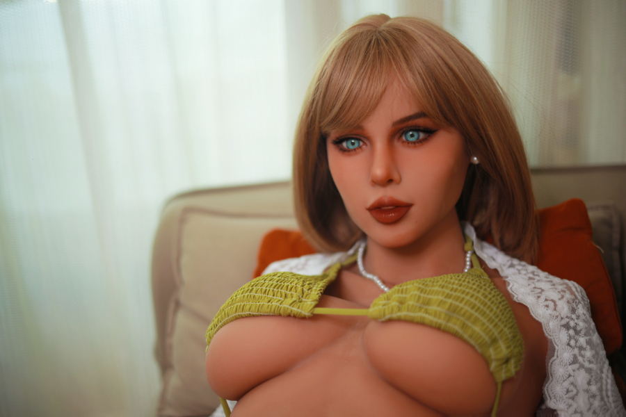 Picture of Realistic Small Tits TEP Sex Doll Torso Lydia 87cm
