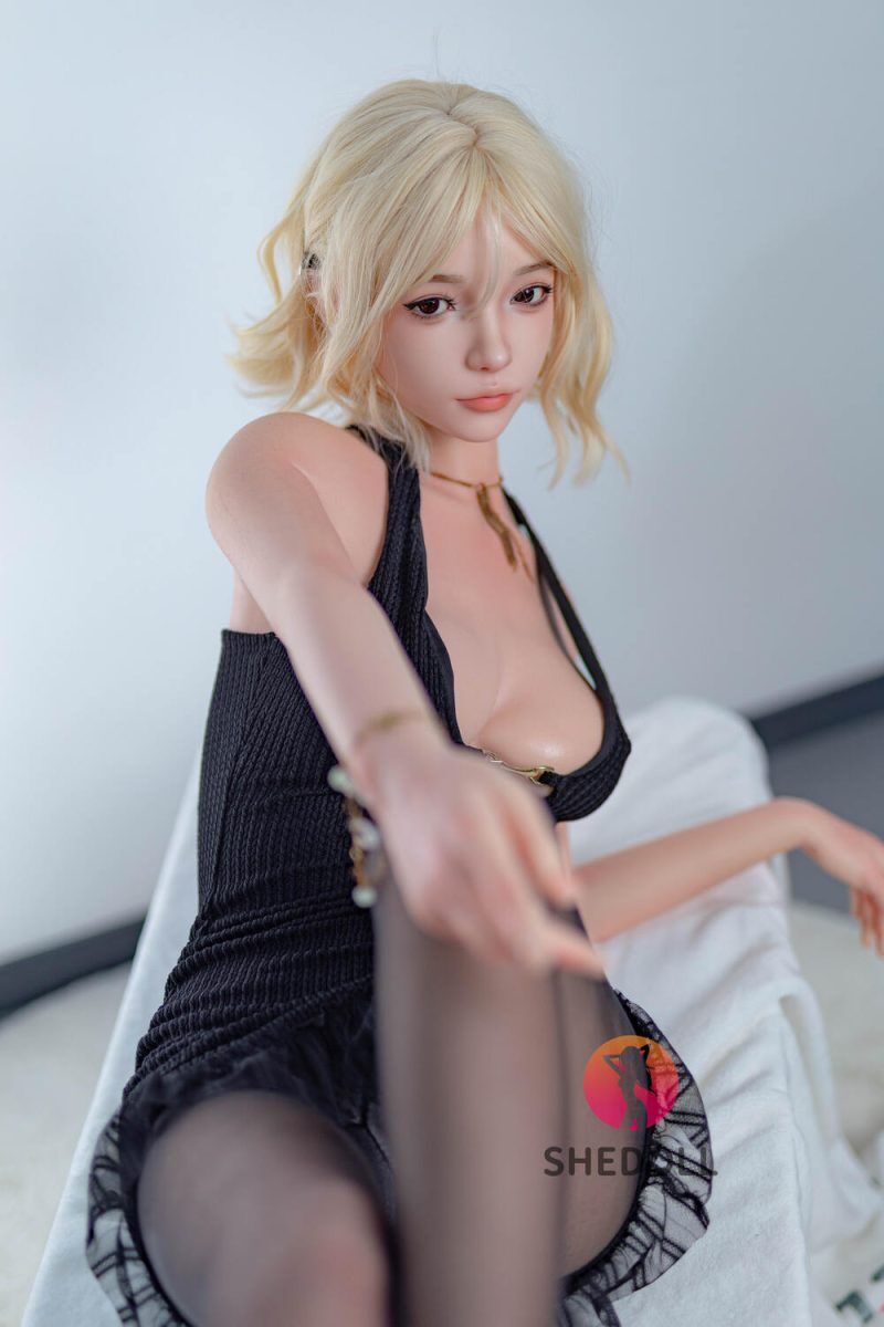 Picture of 158cm/5ft2 C-cup Silicone Head Sex Doll – Qiangwei