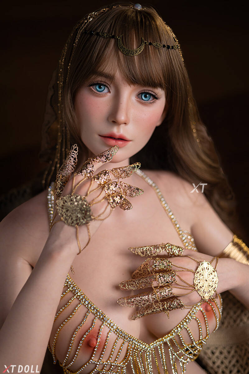 Picture of 165cm/5ft5 E-cup Silicone Sex Doll – Olivia