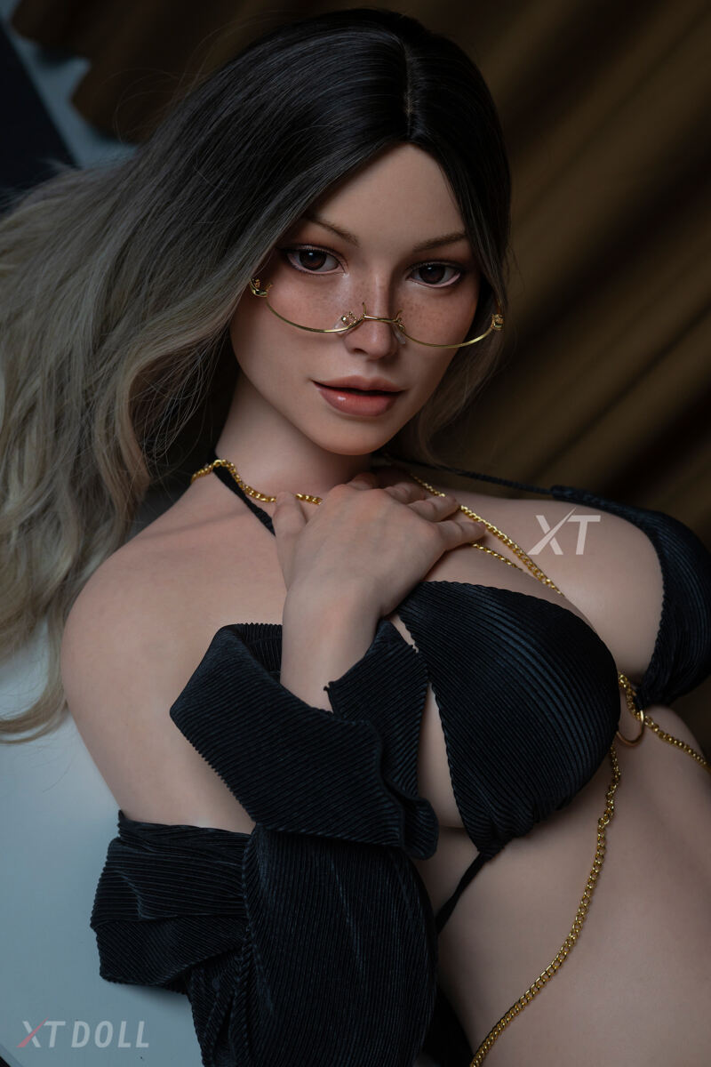 Picture of 165cm/5ft5 E-cup Silicone Sex Doll – Julie