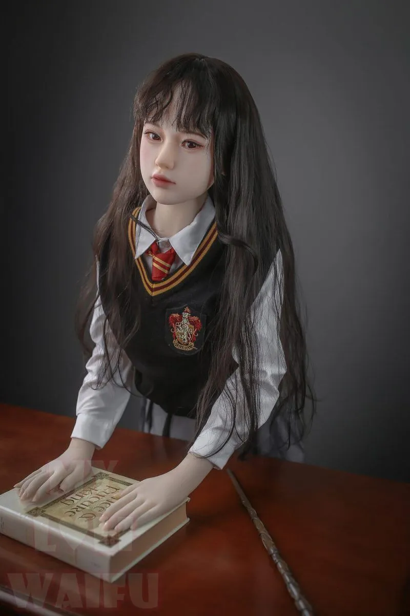 Picture of 148cm/4ft10 B-cup TPE Sex Doll – Akari