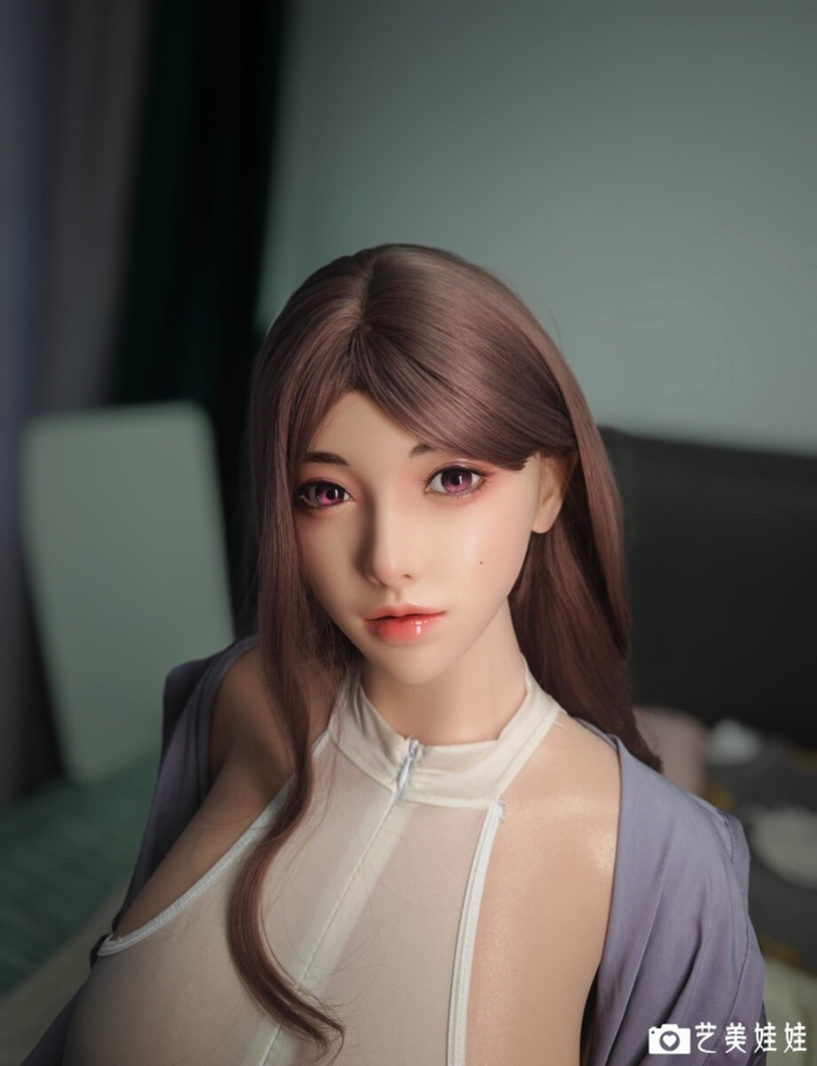 Picture of 162cm/5ft4 F-cup Silicone Sex Doll – Xiaobei