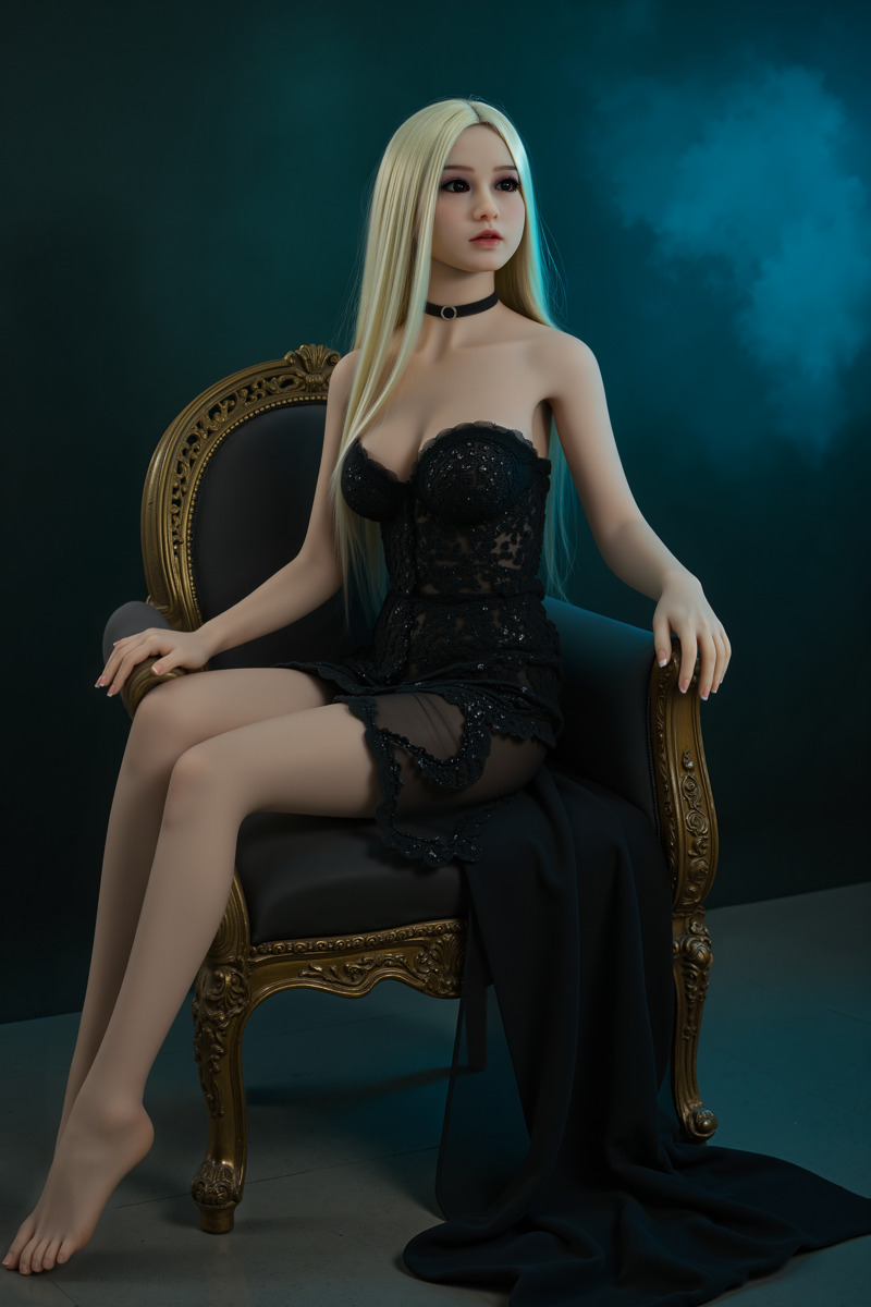 Picture of 148cm/4ft10 B-cup TPE Sex Doll – Gina Franny