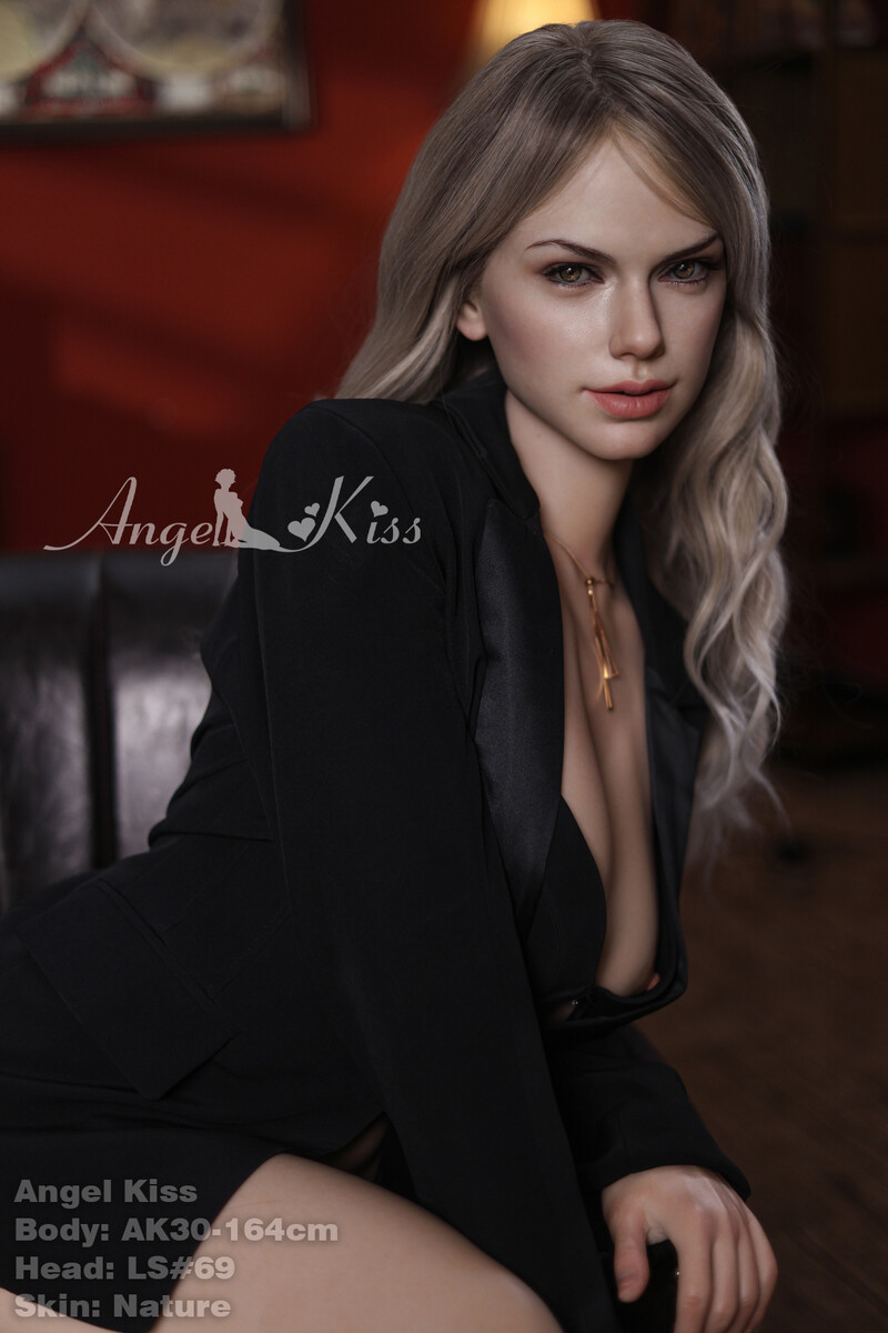 Picture of 164cm/5ft5 H-cup Silicone Sex Doll – Lussia