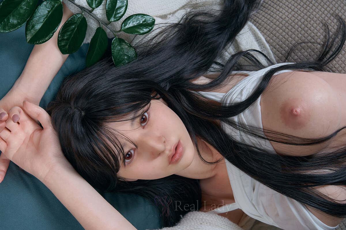 Picture of 150cm/4ft11 F-cup Silicone Sex Doll – Shizuka